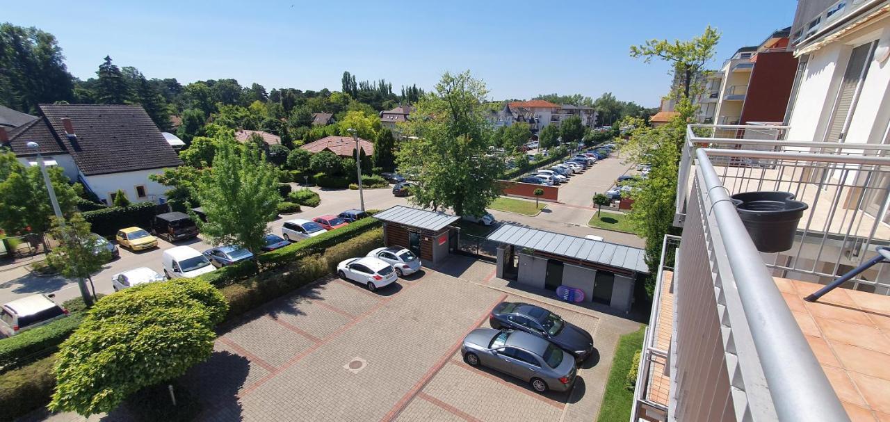 Bazsi Golden Beach Apartman Siofok Exterior photo